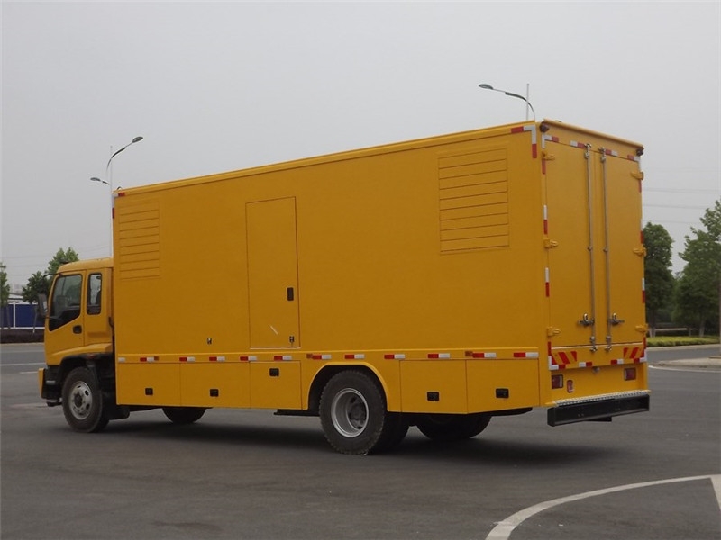 南澳租赁发电机-柴油发电机组机房烟管的布置与安装