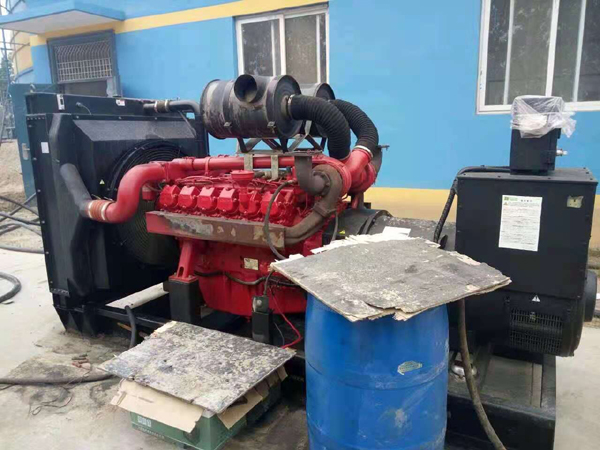 南澳租赁发电机-柴油发电机组的齿轮箱和发电机温升控制