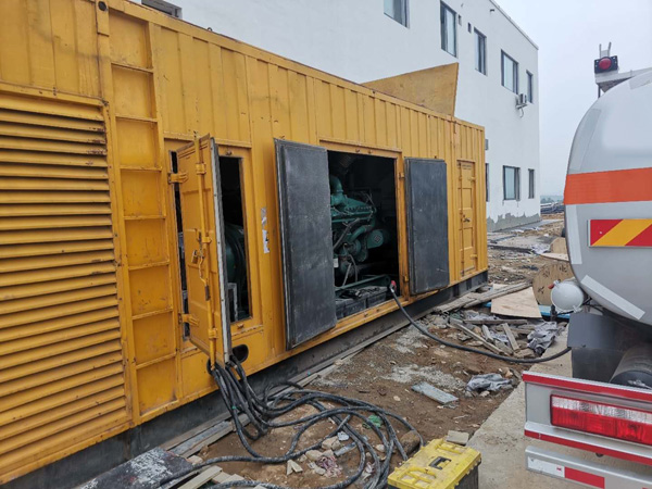 南澳如何在发电机出租合同中约定设备的维修和保养责任?