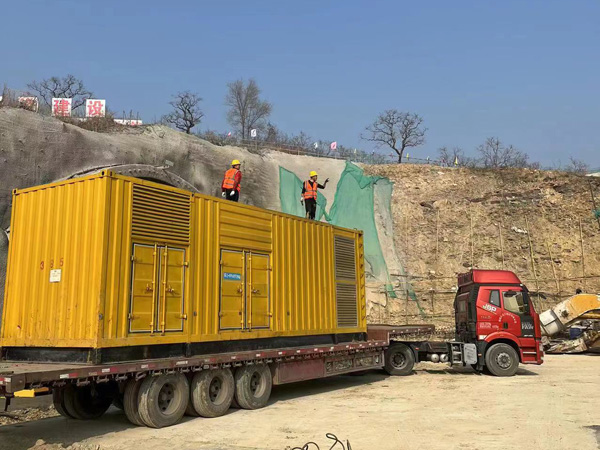 南澳发电机租赁如何根据测试结果判断机油泵的工作状态是否正常?