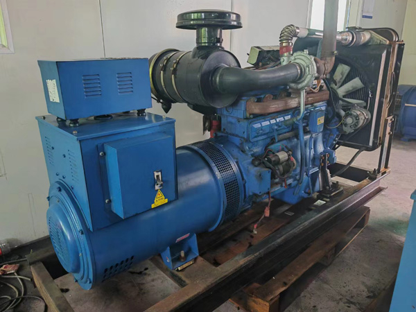 南澳100kW柴油发电机组使用多级机油有哪些优缺点？