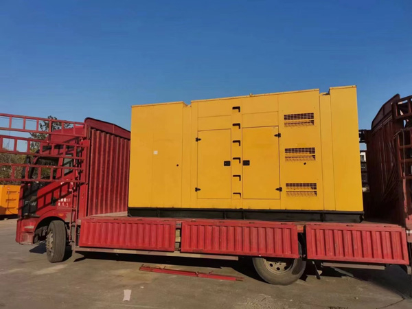 南澳柴油发电机组的电瓶长期未使用，应该如何充电？