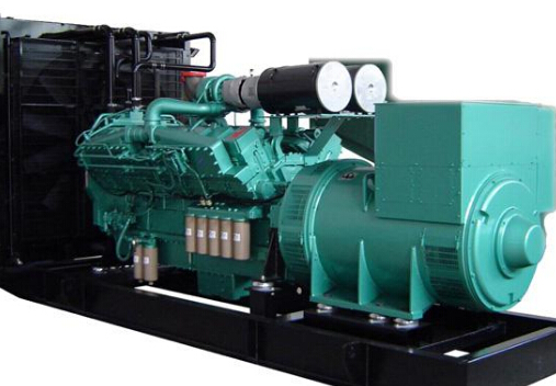 南澳冬季柴油发电机组启动前应进行哪些预热操作？